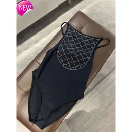 2024 neuer Modedesigner sexy Bikini Sets billiger Schwimmanzug Frauen sexy Hochgeschnittene Pailletten Badeanzug Damen Rückenlose schwarze Dame Sommer Beach Badeanzüge