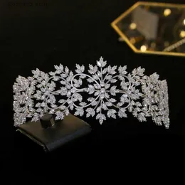 Wedding Hair Jewelry ASNORA Luxury Zirconia Heart Shed Hair Accessories Dubai Bride Headdress Wedding Tiara Crown Party Women Jewelry A00418 L46