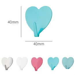 Hooks & Rails Cute Heartshaped Hook Creative Metal Strong Adhesive Paste Wall Bearing Kitchen Seamless Heart Dream Catcher Drop Delive Dhpzk