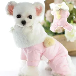 Köpek Kıyafet Kış Tulumları Tştolma Yaka Düğmesi Kapatma Pet Bodysuit Peluş Balls ile Dizme Tasarım Yavru Kostüm Malzemeleri