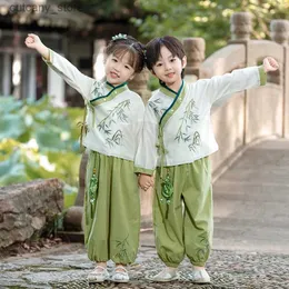 Girl's Dresses Boys and Girls Spring Summer Chinese Traditional Hanfu Hanbok Top and Pants Oriental Classical Two Piece Set Parent-child Outfit L240402