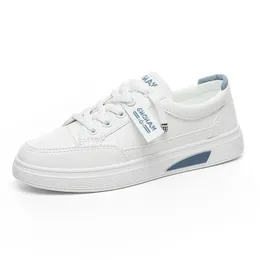 أحذية مصممة أحذية بيضاء أحذية رياضية زرقاء للرجال أحذية عرضية مغرة في الهواء الطلق النساء الكلاسيكية ثلاثية