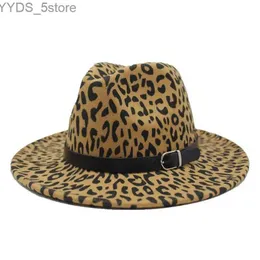 قبعات واسعة الحافة دلو 2019 New Trend Usisex Plain Wool شعرت بالجاز Fedora Hat Mens Leopard Belt Belt Decoration Trilby Panama الرسمي YQ240407