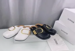 Khaite Downing Goldtone Buckled Leather Mules Slippers Luxe Slipon Beach Shoes丸い閉じたつま先のカジュアルフラットL7794894