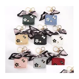 Nyckelringar Mini Bag Charms Pendant Leather Coin Purses Keychains Chains With Silk Scarf Earphone Holder Car Keyrings For Women Girls DHCXO