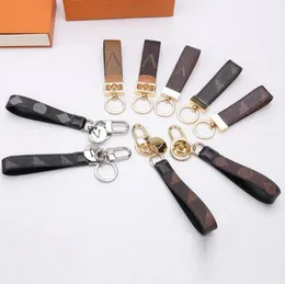 Brass Fashion Key Buckle Car Keychain Handmade Leather Keychains Men Women Bag Pendant Accessories Lanyard Keyrings