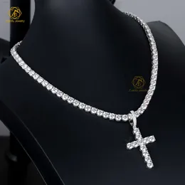 Gioielleria fine 925 filo in croce d'argento Croce personalizzata ghiacciata da 5,0 mm VVS Pendente musossanita per la catena di tennis