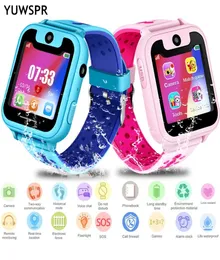 New Kids Smart Watch Waterproof GPS Tracking 154 Pekskärm SOS Call Location Device Camera Children Phone Watches Blue och Pin7212657