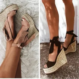 Sandaler stor storlek Beige Heeled Sandals Clogs Wedge 2021 Summer Female Shoe Big Black Platform Girls High Comfort Fashion Back Strap SCA