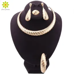 Strängar ny ankomst nigerianska bröllop smycken brudhalsband örhängen armband ring set dubai guld färg afrikanska smycken