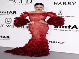 AMFAR Charity 2016 Cannes Borgonha Mermaid Vestres de noite 3D Flora Apliques Lace Court Train Vestidos de celebridades Prom formal OCCA2680380