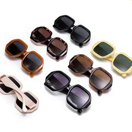 Sunglasses for Women Designer Luxury Sun Glasses Polygonal Framed Mens Sunglasses Holiday Outdoor Protect Eyes Eyewear