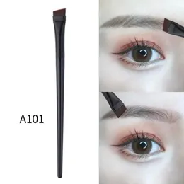 2024 New 1PCS Professionell Black Eyebrow geneigt flach abgewinkelte Pinsel -Make -up -Werkzeug Holzpol Eyeliner Lidschatten Augenbrauen Frauen Kosmetikfür für