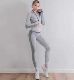 Autunm Winter Fashion Designer Womens Cotton Yoga Suit Gym Sportwear Tracksuit Fitness Sports 2ピースセット2PCSレギンス衣装COAT5141879