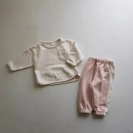 Conjuntos de roupas 2024 Spring Baby Manga longa Roupas Conjunto de roupas infantil menina de bolso sólido calças calças 2pcs