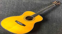 Anpassad fabriksfabrik Solid Spruce Top Acoustic Guitar New Fishbone Binding OM Body in Yellow Color Top8397421