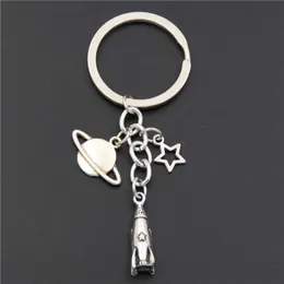 Keychains Lanyards 1pc Dropshipping Space Rocket Planet Spaceship Pendant Metal Gift For Traveler Gifts E306 Q240403