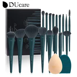 Ducare Professional Makeup Brushes Kits Hair Synthetic 17pcs com Ferramentas de Limpeza de Esponja Pad para Cosmetics Foundation Eyeshadow 240326