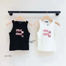 Рубашка Mivmiv Женская футболка дизайнерские женские женские сексуальные погрешные вечеринка Miui одежда для модного топа