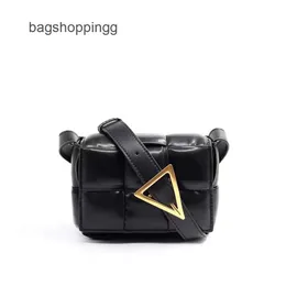 Designer Bottegs Messenger bolsas de bolsas de cesta de couve de repolho clássico de luxo de luxo 2024 lady mini cassetes