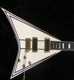 Shop personalizzato esclusivo Randy Rhoads RR 15 Crema per chitarra elettrica con figurato hardware in oro black Block Block MOP Tasto di taglio Inlay2338040
