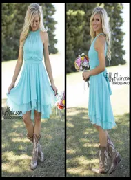 2020 Beach Country Style Turquoise hohe niedrige Brautjungfernkleider Crew Hals Ruffen Chiffon Mini Kleid Beach Hochzeitsfeier 2080972