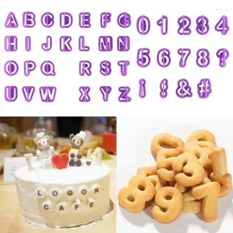 ベーキング型40pcs/set alphabet cake moldsフィギュアプラスチックレターフォンダン型クッキーカッター番号diy金型装飾ツール