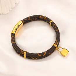 Vintage Designer Gold Curb Lock Leder Halskette mit Anhängerarmband mit Leder und Edelstahl Perfektes Geschenk für Frauen mit Schachtel