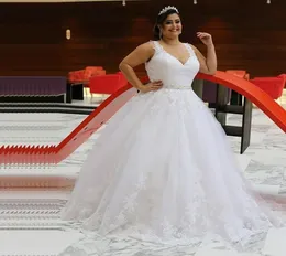 Neuankömmlinge Plus -Größe Brautkleider 2020 Ärmel und Nackenboden mit Perlen Schärpen Hochzeit Brautkleider8739738