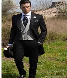 NOVO Custom Made Fit Fit Morning Groom Tuxedos Peak Lapeel Men039s Suit de homem do Groomsman Man WeddingProm JacketPants3703663