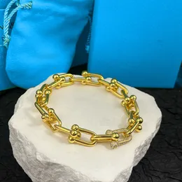 Charm Bracelets Luxusliebe Diamant Designer Armband Brief Frauen Armband