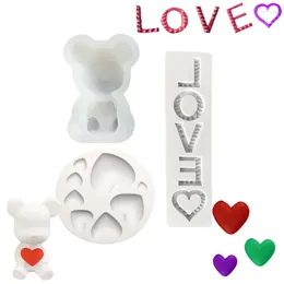 Baking Moulds Valentine's Day Bear Silicone Chocolate Mold Love Heart 10.5 1.5cm Cake Fondant Molds For Deco