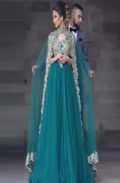 2019 Dark Green Muslim Evening Dresses With Cape Lace Appliques Two Pieces Prom -klänningar Long Tulle Dubai Arabic Aline Beaded Formal2791059