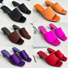 Satin Slides Black 1XX725 Designer Slide Sandals Women Glides Luxury Slide Summer Slides Triangle Heel Sandal Fashion Slide Sinterporary Touch Sandaler Storlek 35 42