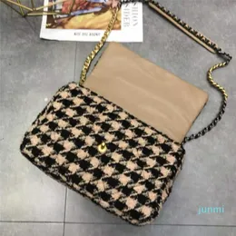 Tasarımcı- Blackwhite Houndstooth Desen Crossbody Çantalar Çapraz Hasp Toka Omuz Çantası Zincirleri Deri Messenger Çantası Sıcak Flep Pur259c