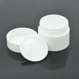 Bottiglie di stoccaggio 60pcs/pacco 15g in plastica bianca rotonda rotonda vaso per campeggio ptve da viaggio la lozione cosmetica contenitore ricaricabile