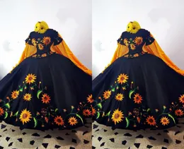 2023 Fashinable mexcian quinceanera vestidos bordados fora do ombro Charro Sweet 15 Dress Vestiário de vestidos formais tema Vinatge5755610