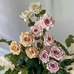 Flores decorativas 5pcs com cobertura de seda revestida com 3 cabeças rosa flor artificial decoração de cenário de cenário de buquê de buquê em casa favor