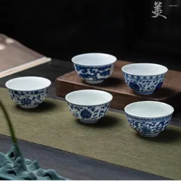 Tearware define puro copo de porcelana de porcelana azul e branco pintada à mão