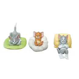 Cat and Mouse Tom Jerry Cute Book Desktop Doll Small Decorations Bildekorationer Tecknad dekorationer