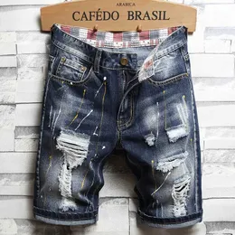 Mäns shorts Mens Open Front Short Graffiti Paint Jeans Summer Cotton Shorts Plus Size 28-40 Patchwork Denim Pants Street Style Stapled Jeans J240407