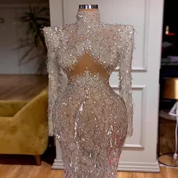 Aftonklänning kvinnor klänning midriff cutout fisktail klänning med hög halsringning och långa ärmar yousef aljasmi kim kardashian kylie je3527662