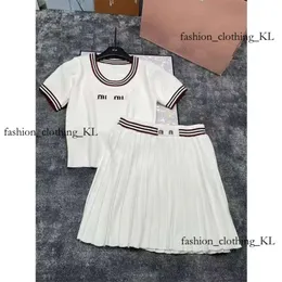 Muimui Dress Women Nameer Designer Designer Clothing Endery Version Version Version Sweed Sweed Sweater Sup