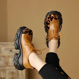 Fashion Leopard Flat Women Shoes Casual Slaser Plattform Britisch -Stil Runde Zehen Womens Flats Schuhe 240320