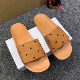 Paris Erkek Kadınlar Yaz Sandalet Plajı Ev Terlikleri Siyah Beyaz Düz Scuffs Sliders Moda Deri Kauçuk Ayakkabı Desen Sandal Taşınabilirlik