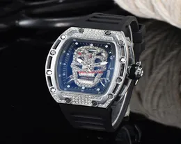 Osobowość mody Transport Sport Retro Gear Machine Quartz zegarek zegarek Diamond Rubing Band Watches8798639
