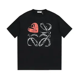 T-shirt Designer femminile classico e alla moda LOEWE Lettere di alta qualità Modello di stampa graffiti a cuore Pure Cotton Casual Short Short Summe Summer Clothing