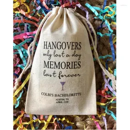 Drawstring Hangovers sadece bir gün süren anılar sonsuza kadar özel doğum günü hediye çantaları Bachelorette Survival Kit Çanta Gelin