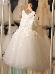 Yüksek kaliteli beyaz ilk cemaat elbiseleri kız tül tüllü bebek toddler pageant çiçek kız elbise düğün ve doğum günü için 2196623
