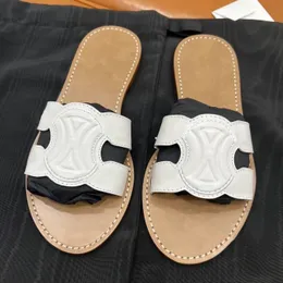 Luxurys tasarımcı terlik sandal kadın gündelik ayakkabı üst kaliteli kız düz katır siyah beyaz kahverengi slayt bayan yaz loafer ayakkabı açık havuz kaydırıcıları sanal